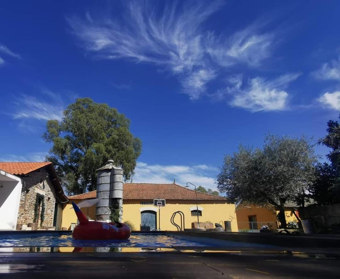 מירנדלה Casa De Campo Dos Tavoras מראה חיצוני תמונה