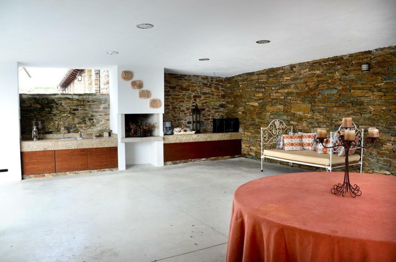 מירנדלה Casa De Campo Dos Tavoras מראה חיצוני תמונה