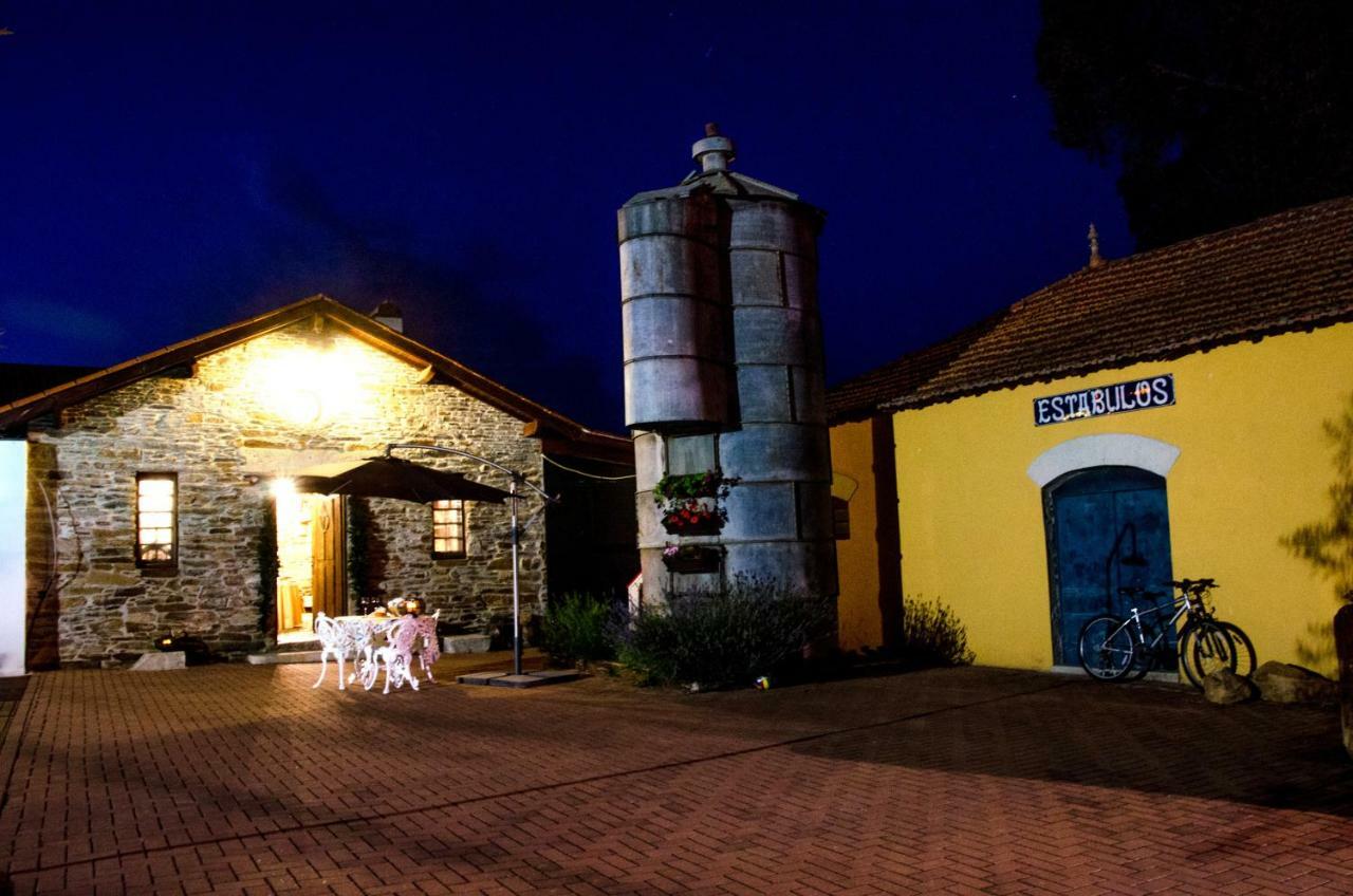 מירנדלה Casa De Campo Dos Tavoras מראה חיצוני תמונה