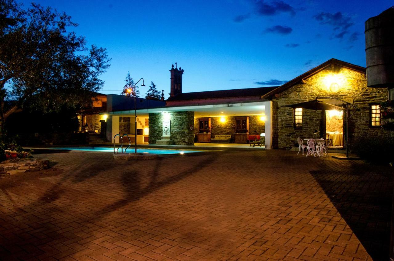 מירנדלה Casa De Campo Dos Tavoras מראה חיצוני תמונה